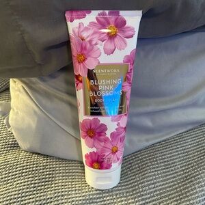 NWT Blushing Pink Blossoms Body Cream
